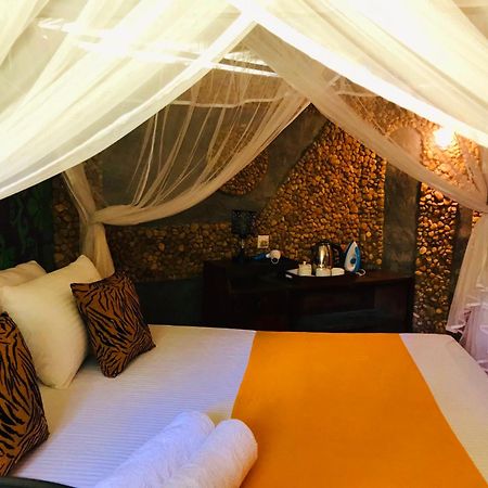 Atha Safari Resort & Riverside Camping Udawalawe Luaran gambar